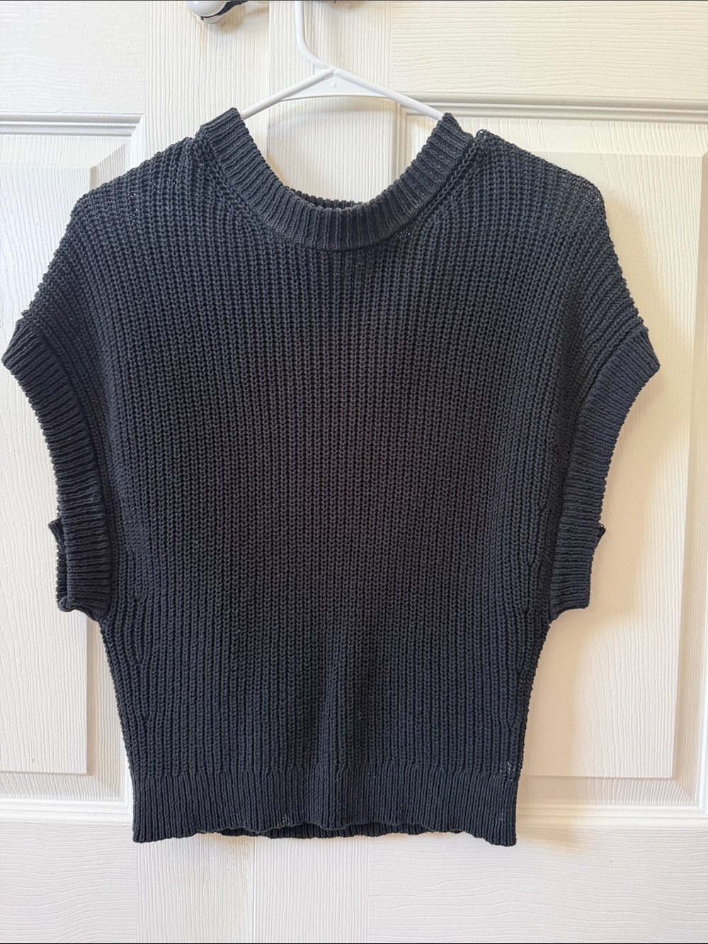 a new day Black Rib Knit Sleeveless Crewneck Sweater